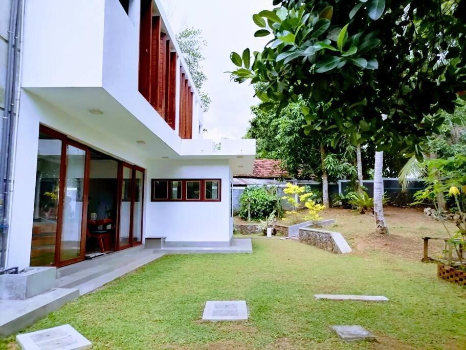 The Sedi Villa Hikkaduwa Extérieur photo